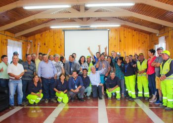 Municipio de Yungay paga sueldos a trabajadores de empresa de aseo que se declaró en quiebra