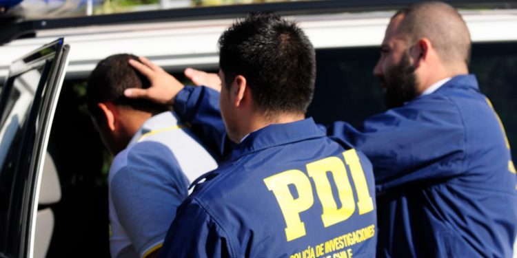 Vendía droga por WhatsApp en el centro de Chillán y fue detenido