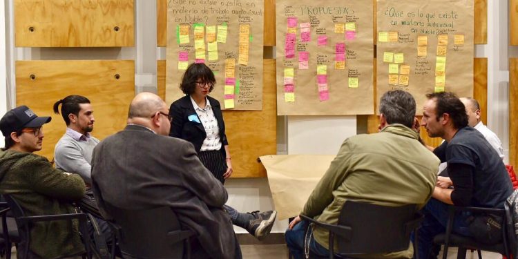 Mundo artístico y cultural de Ñuble afinan participación en mesas de trabajo