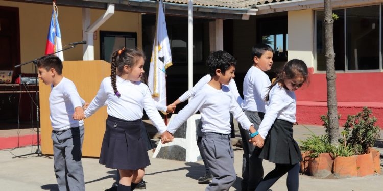 Cobquecura: Inauguran año escolar en escuela de Taucú