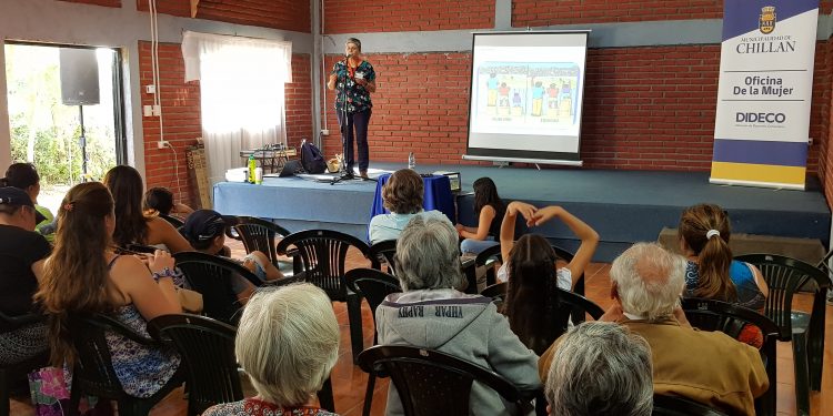 Liderazgo y empoderamiento femenino contempla Segundo Encuentro Barrial