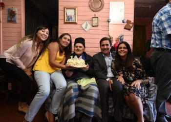Celebran cumpleaños 104 de José Rosales uno de los adultos mayores más longevos de Ñuble