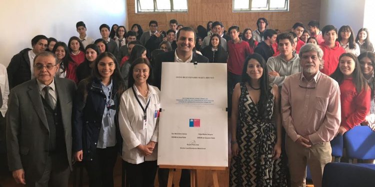 Lanzan guía para prevenir el suicidio en establecimientos educacionales de Ñuble