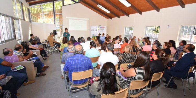 Vecinos de Bulnes y Quillón conocieron detalles del «Plan Regional de Ñuble»
