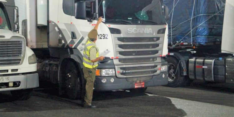 Fortalecen seguridad de camiones en la Ruta 5 Sur con campaña «Descansa Tranquilo»