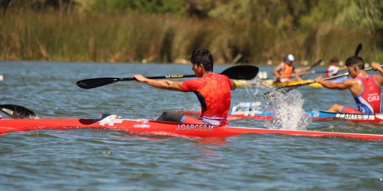 26 piragüistas dominaron en el tranque La Luz y clasificaron al Sudamericano