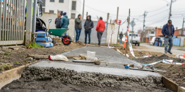 Proyectan mejoras de calles y veredas por más de 458 millones de pesos