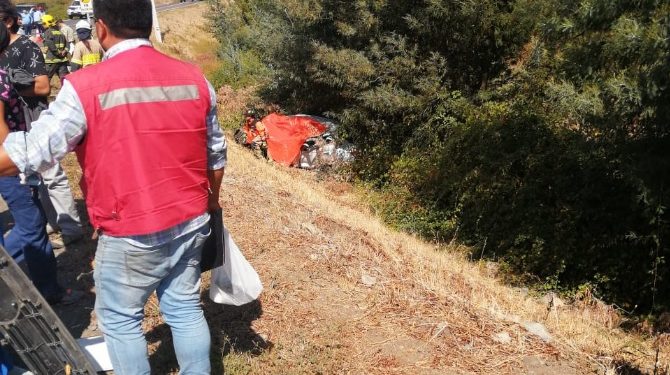 Un muerto y dos heridos deja choque frontal entre camión y vehículo camino a Portezuelo