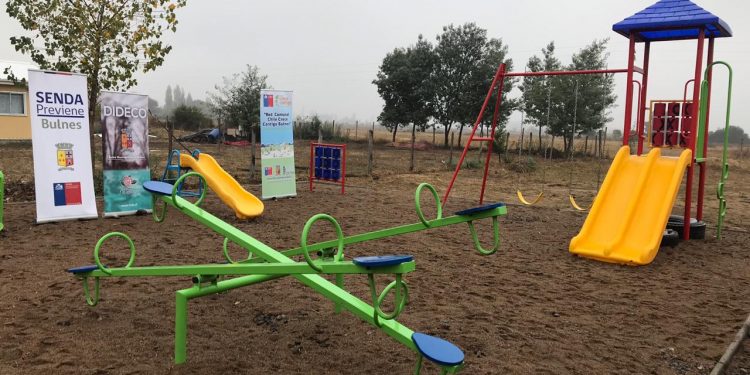 Bulnes: Inauguran plaza de juegos que beneficiará a 100 niños de sector rural