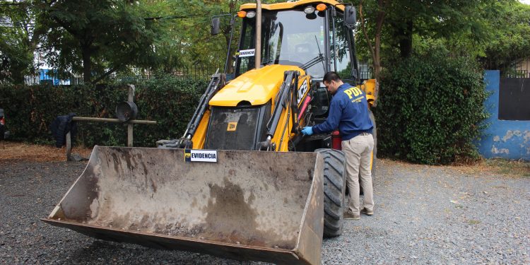 Recuperan en Chillán retroexcavadora sustraída en Rancagua