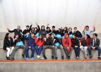 Comienza entrega de Tarjeta Joven del Injuv a colegios de Diguillín