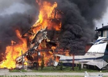 Puerto Montt: Seis muertos tras caer avioneta sobre una casa