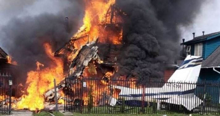 Puerto Montt: Seis muertos tras caer avioneta sobre una casa