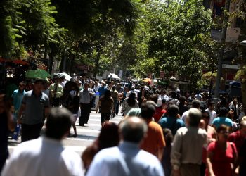 Disminuyen los nacimientos y matrimonios y aumentan las defunciones en Chile