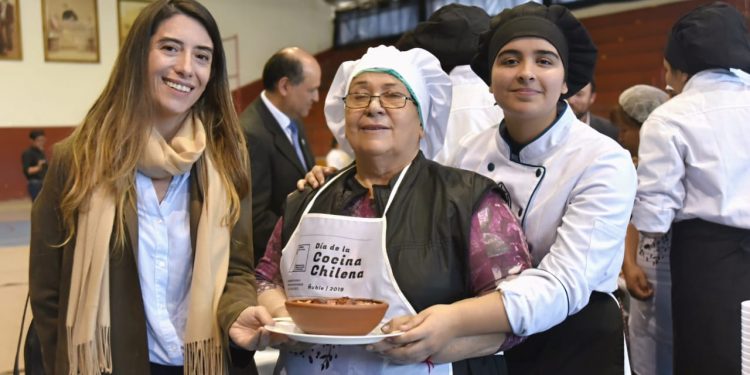 Día de la Cocina Chilena en Ñuble: Taller de cocina con abuelas y nietos e intercambio de semilla