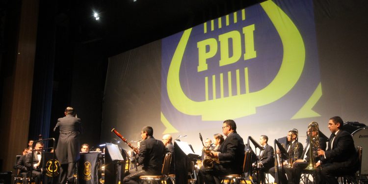Banda sinfónica de la PDI se presenta en Chillán y San Carlos