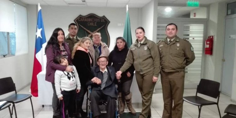 Bulnes: Padre se reencuentra con su hija tras 40 años