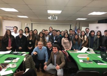 Segundo «Desayuno Público» de Injuv abordó inquietud de jóvenes de Ñuble en política convencional