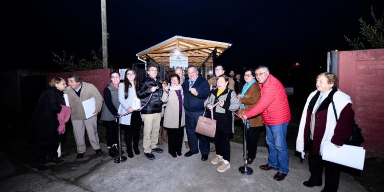 Mejoran sede vecinal en Villa Magisterio