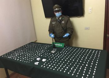 Detienen a sujetos que vendían drogas cerca de dos colegios en Chillán