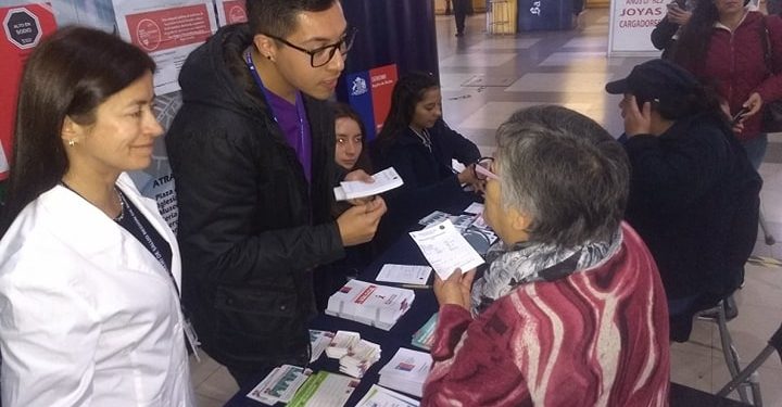 Controlan presión arterial en Terminal de Buses de Chillán