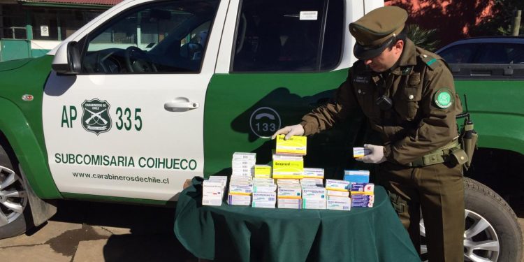 Coihueco: Carabineros detuvo a sujeto que vendía medicamentos de forma ilegal en feria libre