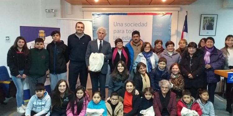 Adultos mayores realizarán reforzamiento escolar a niños vulnerables