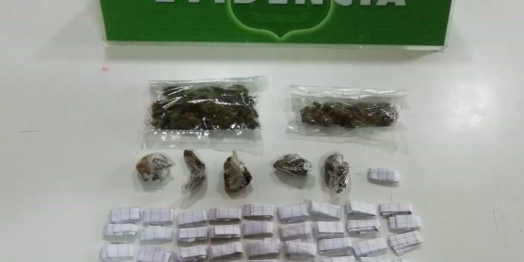 Sujeto de La Pintana fue detenido en Quillón por vender droga cerca de cementerio municipal
