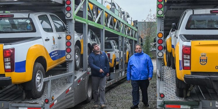 Municipio de Chillán renueva camionetas por $125 millones