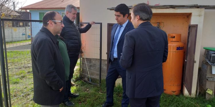 Evacúan 29 niños de jardín infantil en San Fabián por fuga de gas