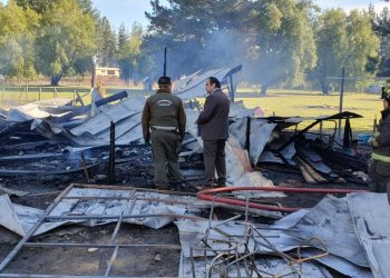 Quillón: Niño de 10 años muere en incendio al interior de su domicilio