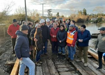 Ministro Moreno visitó Bulnes para evaluar emergencia tras lluvias
