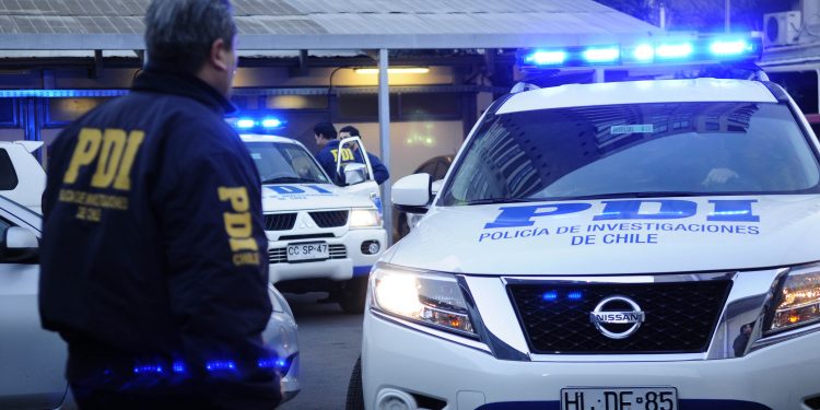 Detienen a tres personas e incautan arma tras robo en restaurante de Quillón