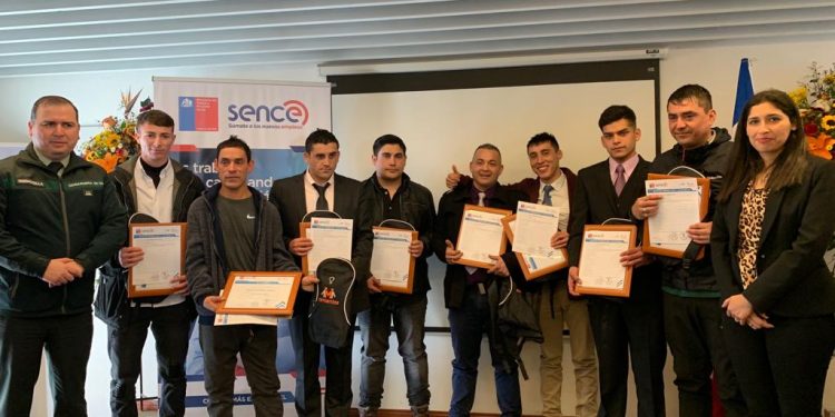 19 reclusos se certifican de maestro ayudante de albañil