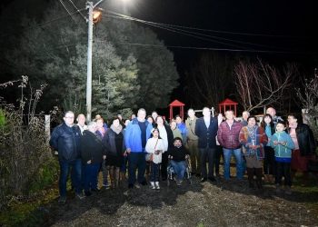 Inauguran 28 luminarias LED en sector camino Las Mariposas