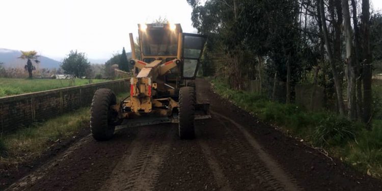 Comunas de Itata contarán con motoniveladora propia