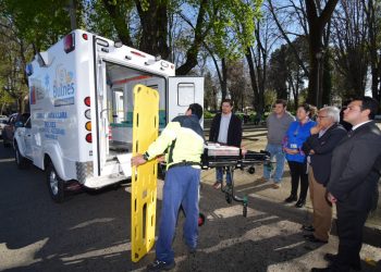 Cesfam de Santa Clara cuenta con ambulancia 4×4