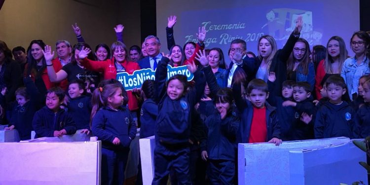Niños y niñas de Quirihue reciben 55 Rincones de Juego