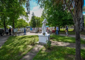 Se esperan desde este jueves miles de visitantes en cementerios municipales