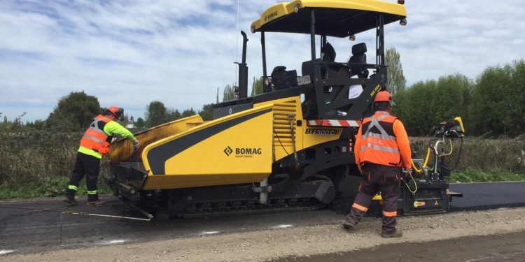 San Ignacio: Preparan camino para pavimentar tres kilómetros en sector Las Quilas