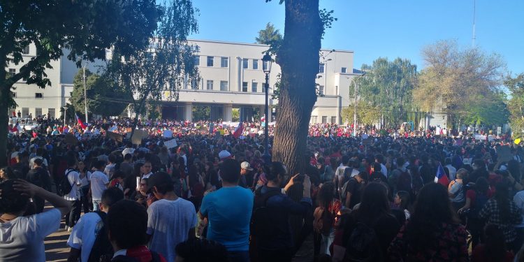 Sin personas detenidas terminó sexta jornada de manifestaciones en Ñuble