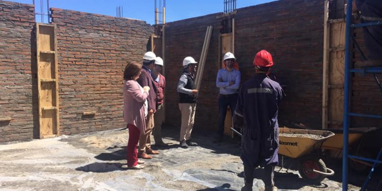 Construcción de nuevas salas para liceo chillanvejano tiene 40% de avance