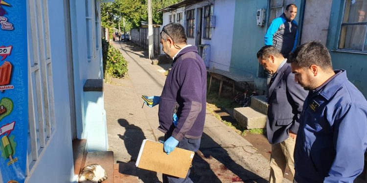 Joven de 23 años permanece en riesgo vital tras ser apuñalada por su conviviente en Chillán