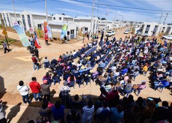 601 familias cumplieron el sueño de la casa propia en San Carlos y Coihueco