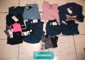Detienen a mujer que comercializaba ropa robada de tiendas comerciales en Chillán