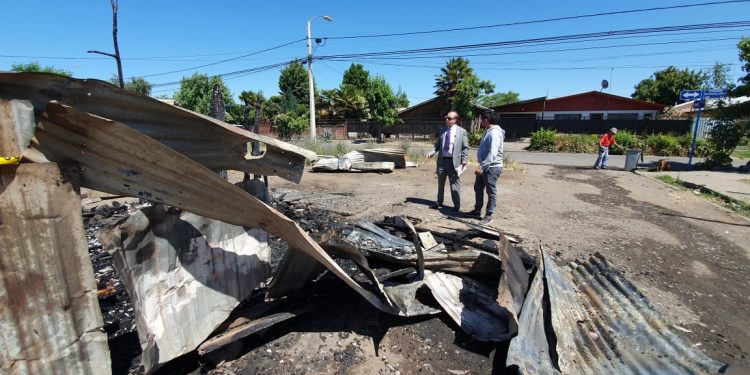 Fallece mujer quemada en incendio intencional en Chillán