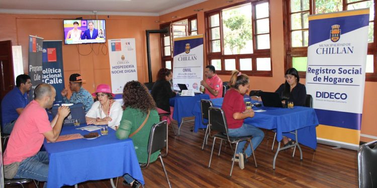 Feria de servicios ofrece atención especial a mujeres en situación de calle