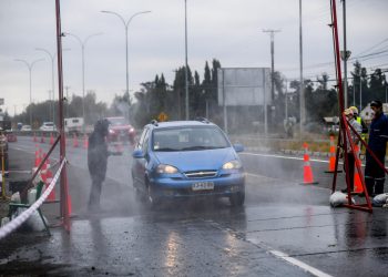 Instalan cámara termográfica y sanitización de vehículos en barrera norte