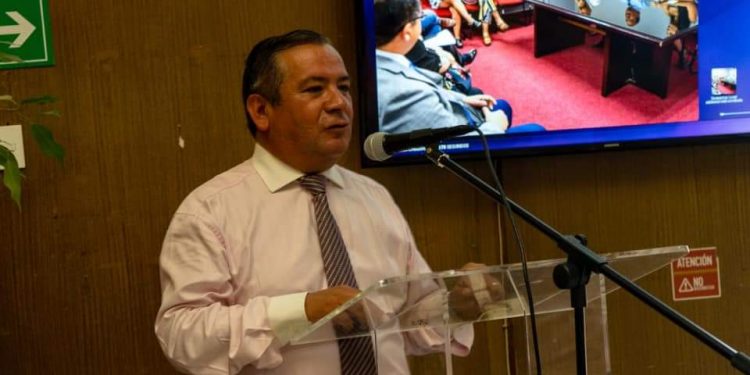 Director (s) del Servicio de Salud Ñuble grave por Coronavirus