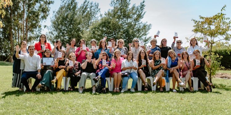 Reconocen a 21 mujeres de Ñuble al conmemorarse Día Internacional de la Mujer